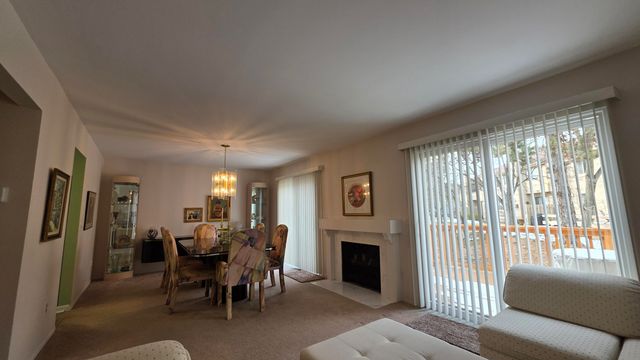 5256 Wright Way E, West Bloomfield, MI 48322