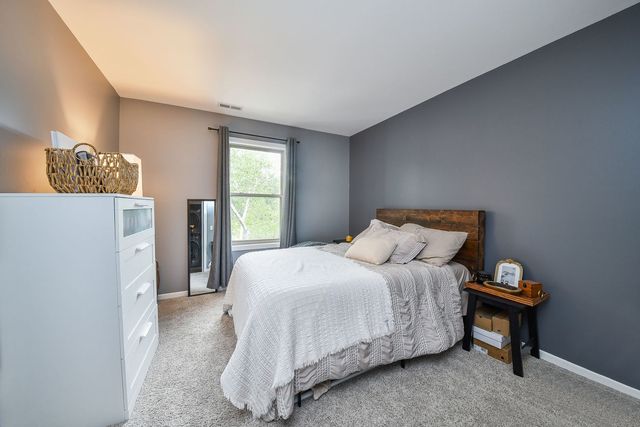1348 Mc Dowell Road 204, Naperville, IL 60563