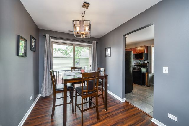 1348 Mc Dowell Road 204, Naperville, IL 60563