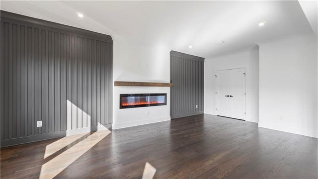 208 Indian Hills Trail, Marietta, GA 30068