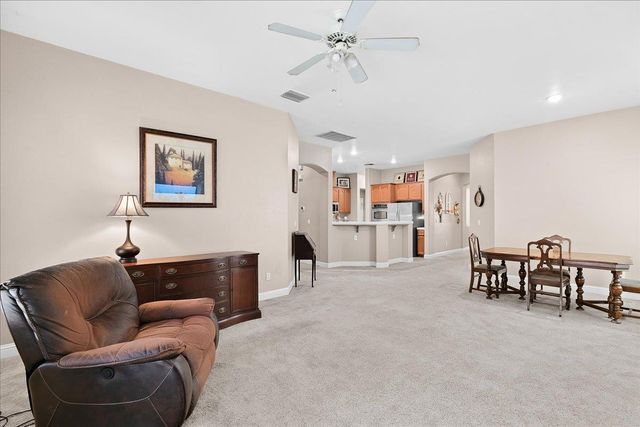 564 Old Bluff Ct, Oakdale, CA 95361
