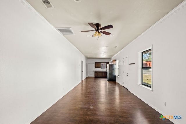 2795 W Highway 290, Dripping Springs, TX 78620