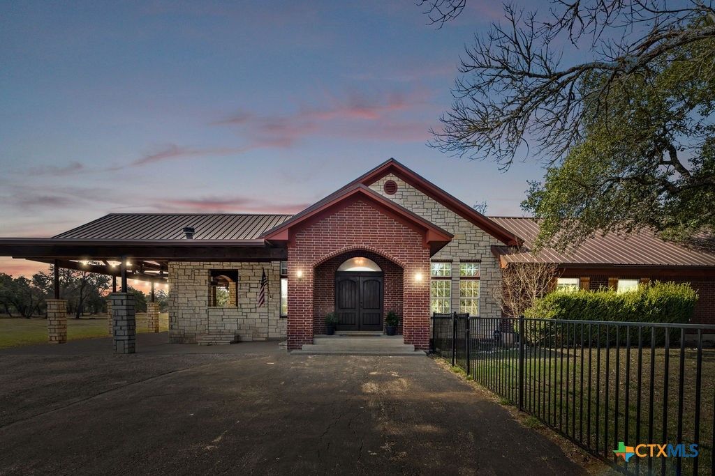 2795 W Highway 290, Dripping Springs, TX 78620