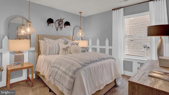 130 AMBER LN, York, PA 17404