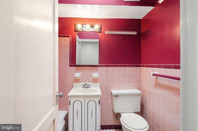 6530 KINDRED ST, Philadelphia, PA 19149