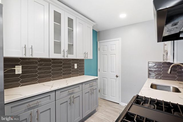 6530 KINDRED ST, Philadelphia, PA 19149