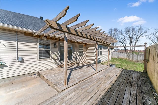 506 Maci Court, Siloam Springs, AR 72761