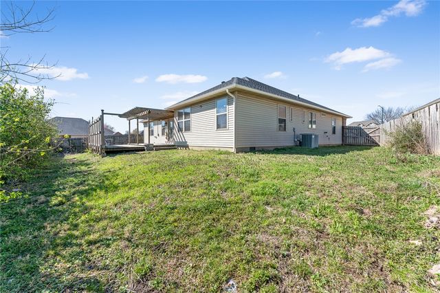 506 Maci Court, Siloam Springs, AR 72761