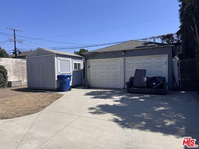 1722 W 79th Street, Los Angeles, CA 90047