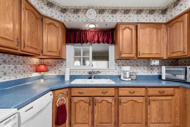 205 Eastway Drive S, Battle Creek City, MI 49015