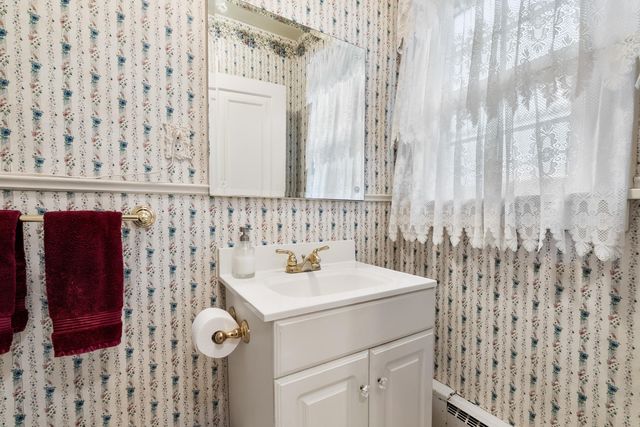 205 Eastway Drive S, Battle Creek City, MI 49015