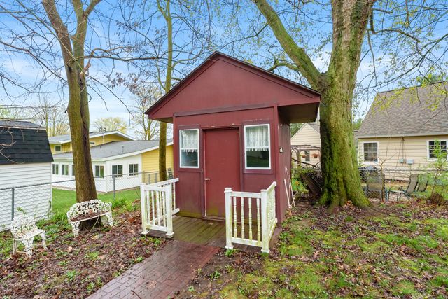 205 Eastway Drive S, Battle Creek City, MI 49015