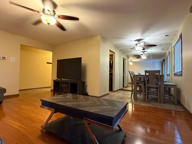 15723 Peggy Lane 12, Oak Forest, IL 60452