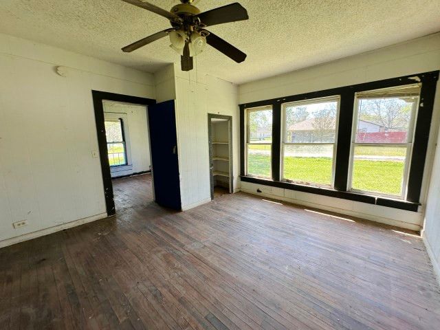 201 E San Antonio Avenue, Cooper, TX 75432