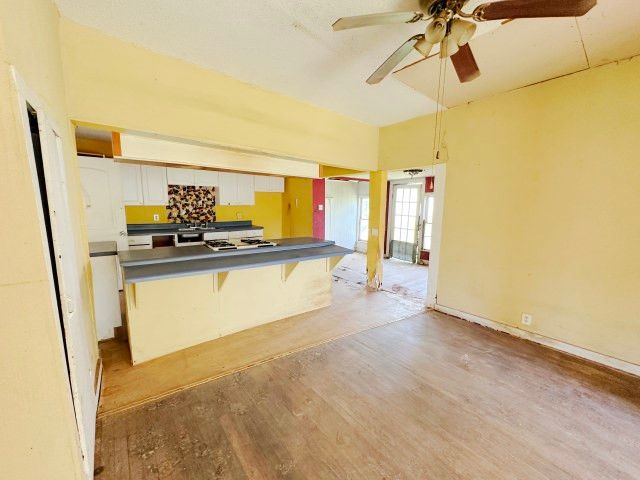 201 E San Antonio Avenue, Cooper, TX 75432