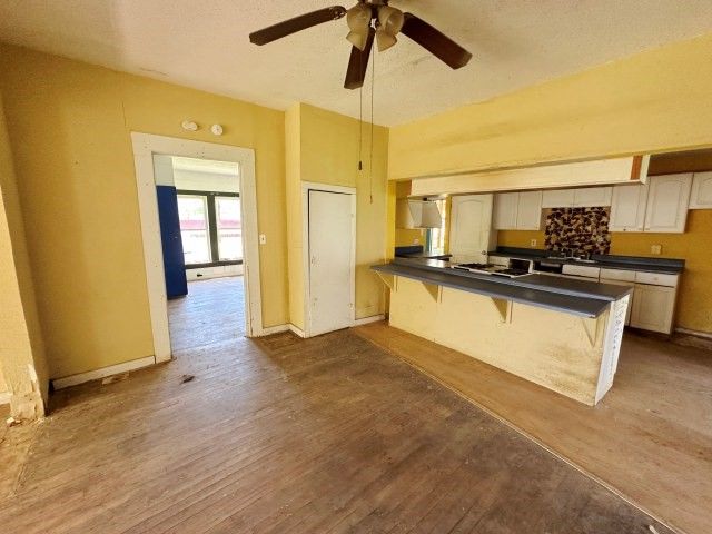 201 E San Antonio Avenue, Cooper, TX 75432
