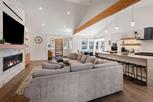 57752 Lassen Lane 9, Sunriver, OR 97707