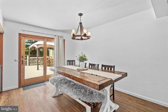 201 DOLORES DR, Cinnaminson, NJ 08077