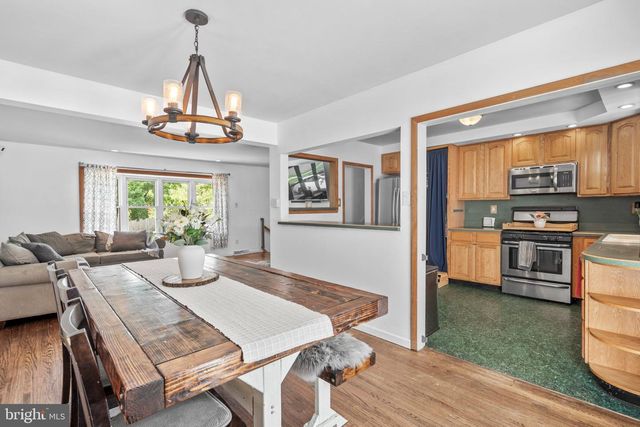 201 DOLORES DR, Cinnaminson, NJ 08077