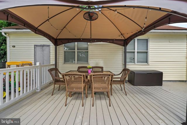 201 DOLORES DR, Cinnaminson, NJ 08077
