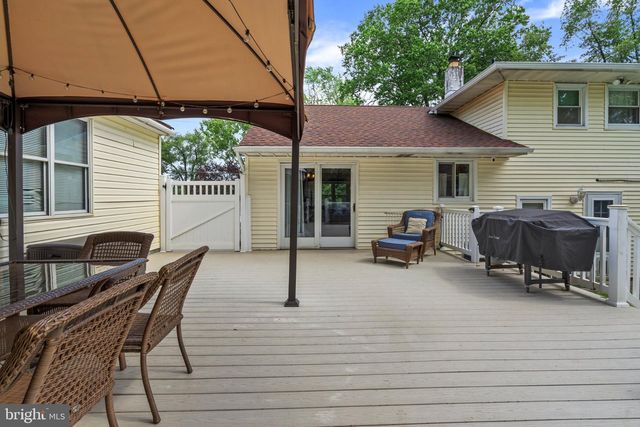 201 DOLORES DR, Cinnaminson, NJ 08077