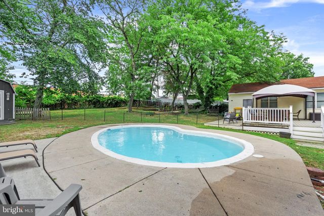 201 DOLORES DR, Cinnaminson, NJ 08077