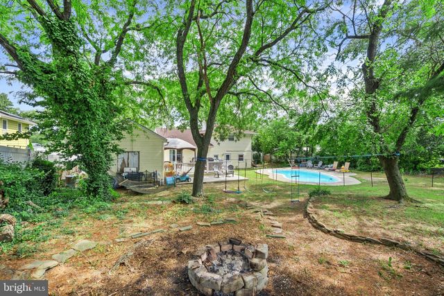 201 DOLORES DR, Cinnaminson, NJ 08077