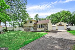 201 DOLORES DR, Cinnaminson, NJ 08077