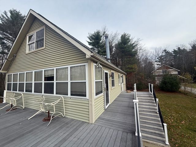 36 Brookman Dr, Blandford, MA 01008