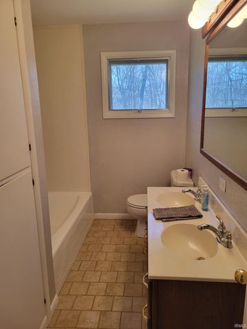 54635 Dawn Drive, Elkhart, IN 46514