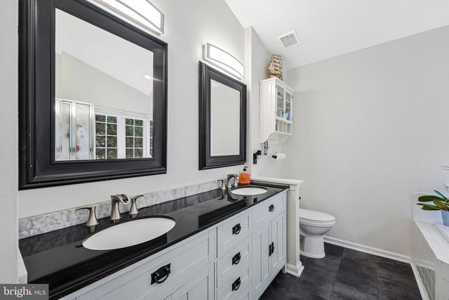 43404 SPERRIN CT, Ashburn, VA 20147