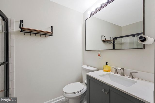 43404 SPERRIN CT, Ashburn, VA 20147