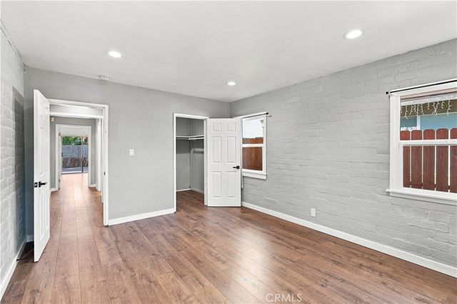 16020 Kittridge Street, Lake Balboa, CA 91406