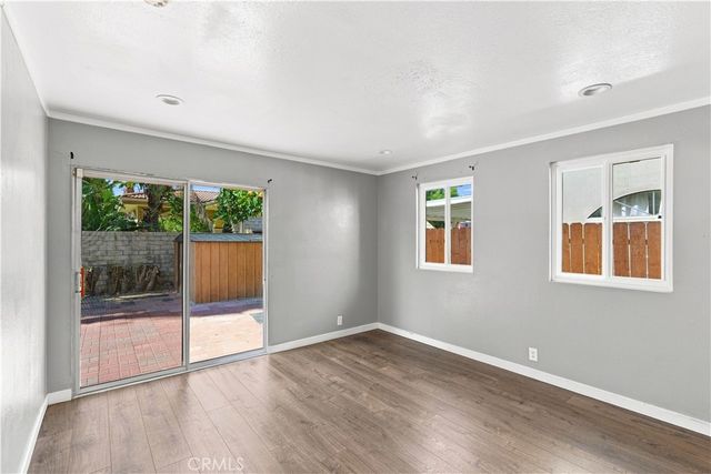 16020 Kittridge Street, Lake Balboa, CA 91406