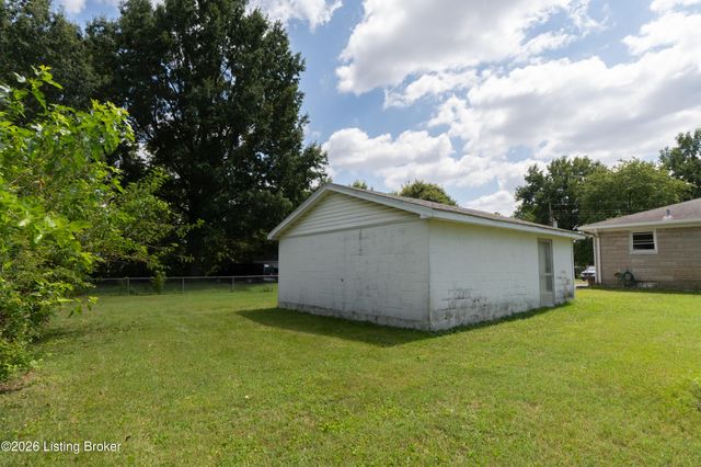 6503 Don Bon Ct, Louisville, KY 40258