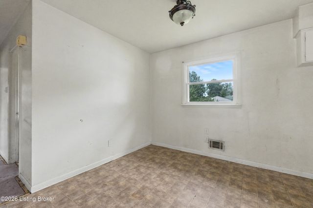 6503 Don Bon Ct, Louisville, KY 40258