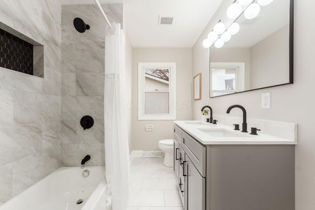 1120 Morning Street, Worthington, OH 43085