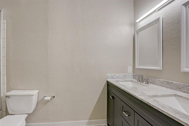 1201 Bering Drive 27, Houston, TX 77057