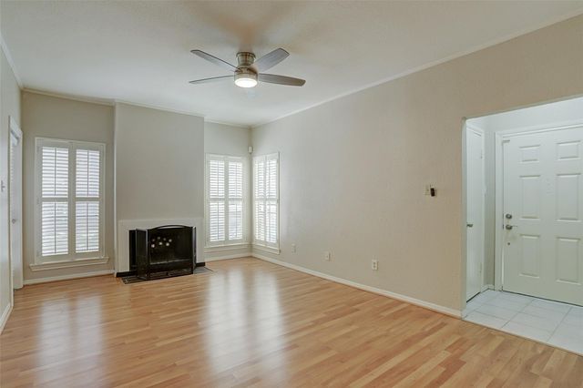 1201 Bering Drive 27, Houston, TX 77057