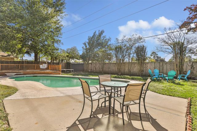 4507 Tangle Creek Lane, Spring, TX 77388