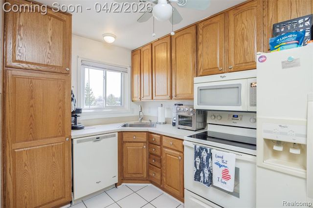 517 Country Club Drive, Saint Clair Shores, MI 48082