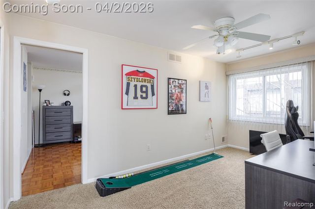 517 Country Club Drive, Saint Clair Shores, MI 48082