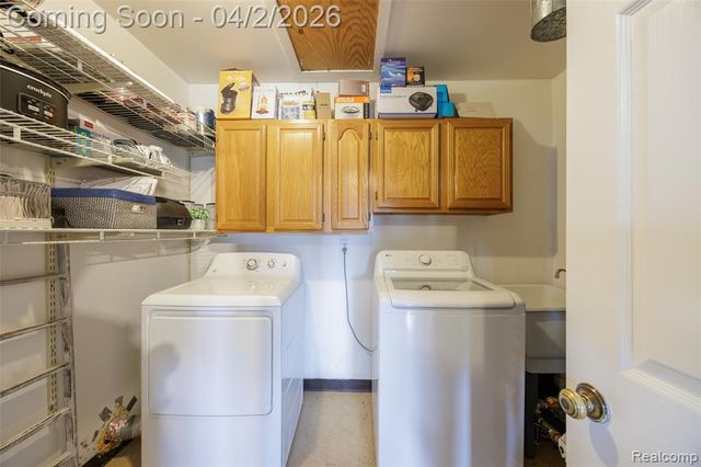 517 Country Club Drive, Saint Clair Shores, MI 48082