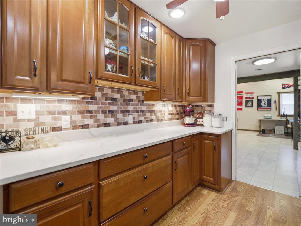 Image 10 of property listing at 14626 NATIONAL PIKE, Clear Spring, MD 21722
