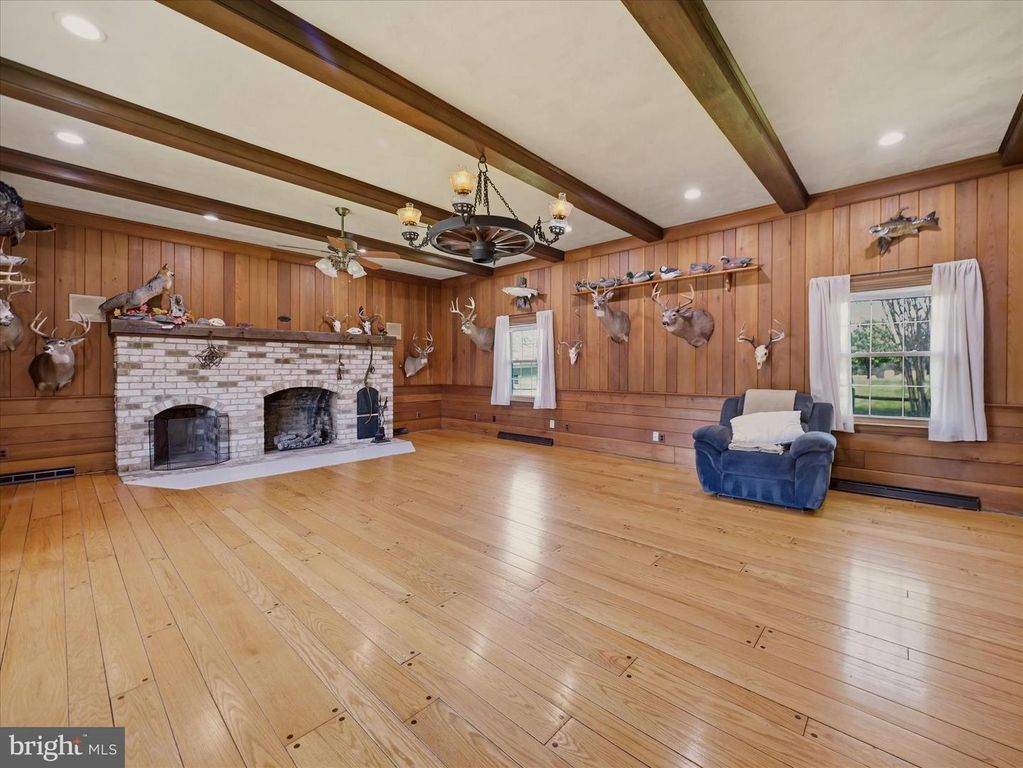 Image 23 of property listing at 14626 NATIONAL PIKE, Clear Spring, MD 21722