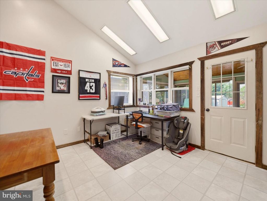 Image 37 of property listing at 14626 NATIONAL PIKE, Clear Spring, MD 21722