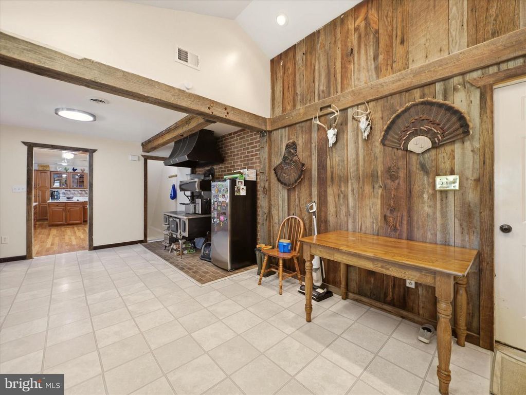 Image 38 of property listing at 14626 NATIONAL PIKE, Clear Spring, MD 21722