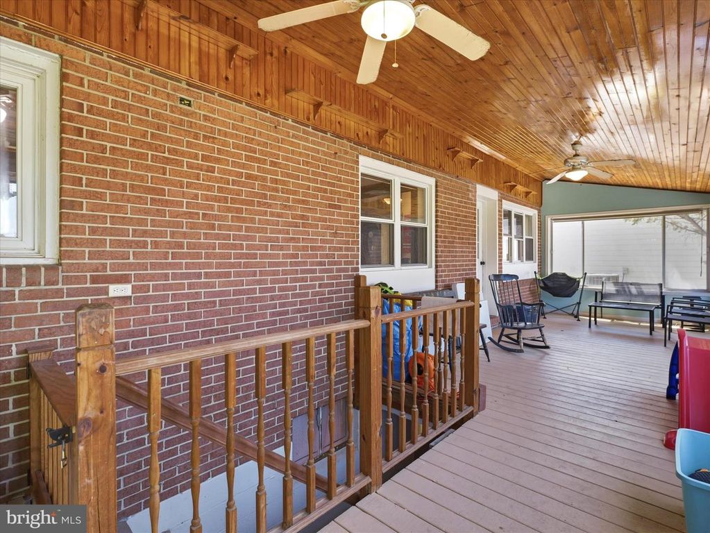 Image 40 of property listing at 14626 NATIONAL PIKE, Clear Spring, MD 21722