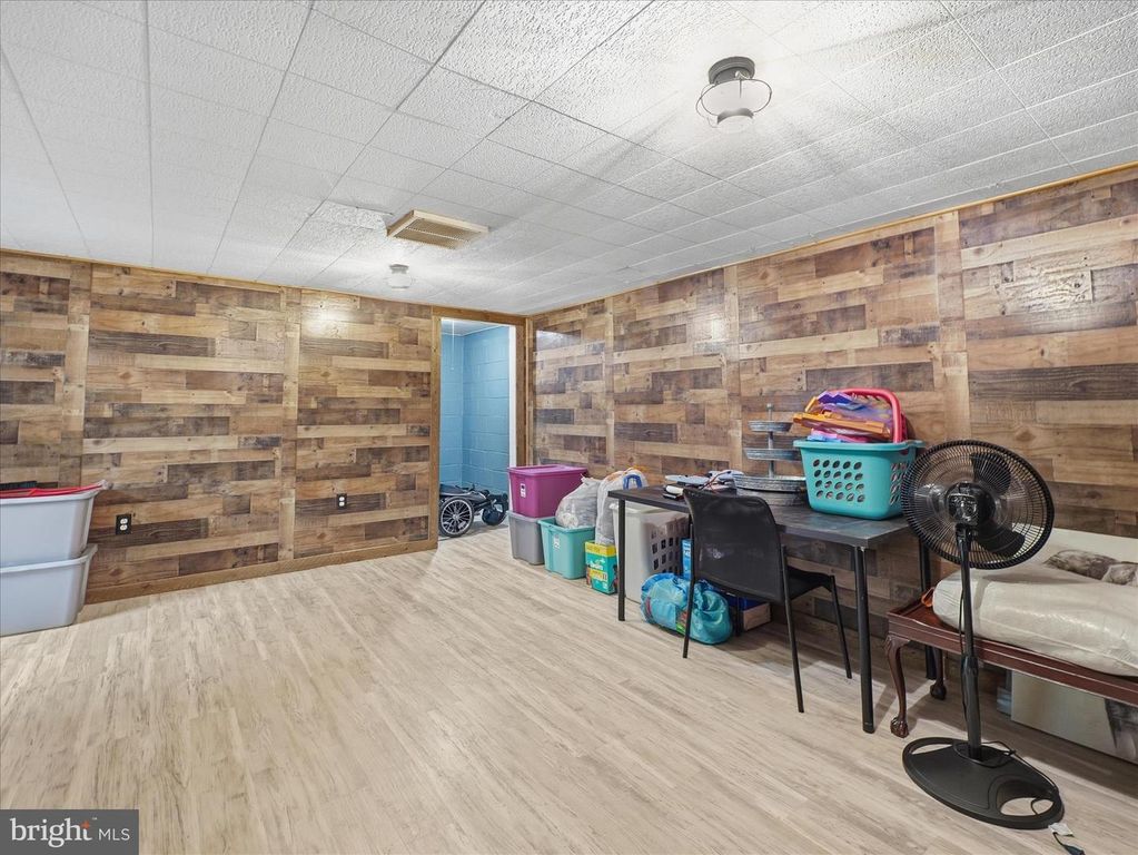 Image 46 of property listing at 14626 NATIONAL PIKE, Clear Spring, MD 21722