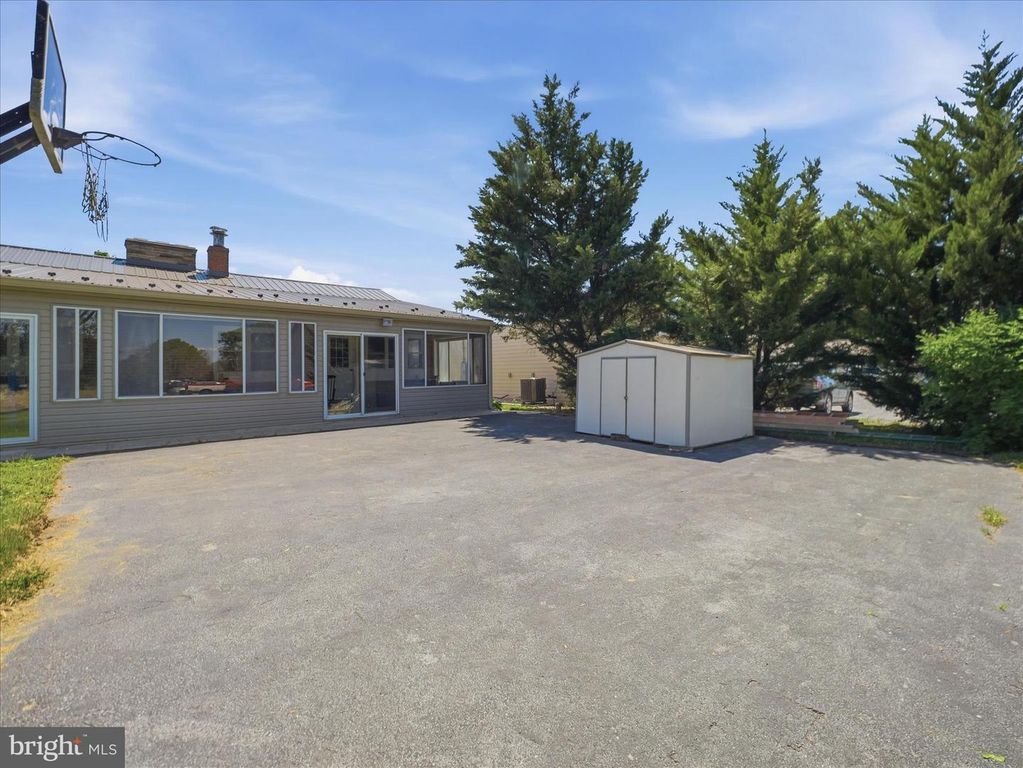 Image 52 of property listing at 14626 NATIONAL PIKE, Clear Spring, MD 21722
